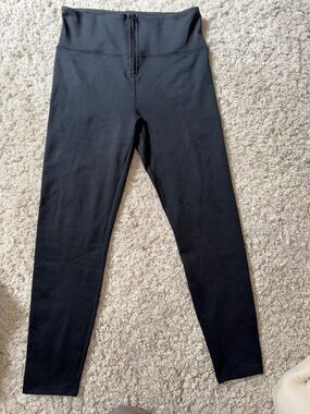 Cycle House Black Zip-Front Leggings NWOT medium